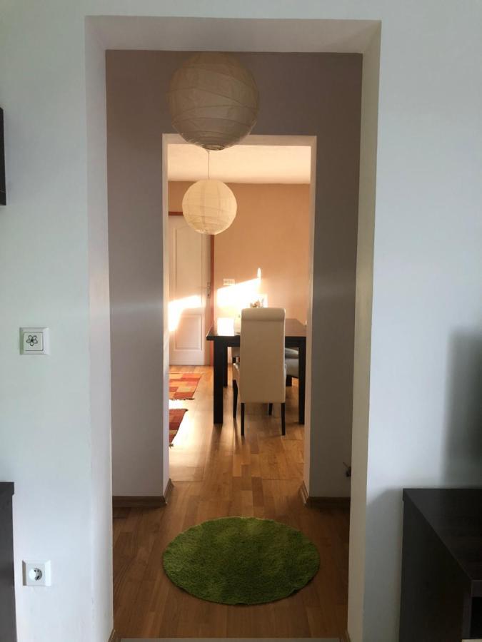 Apartment Incognito *